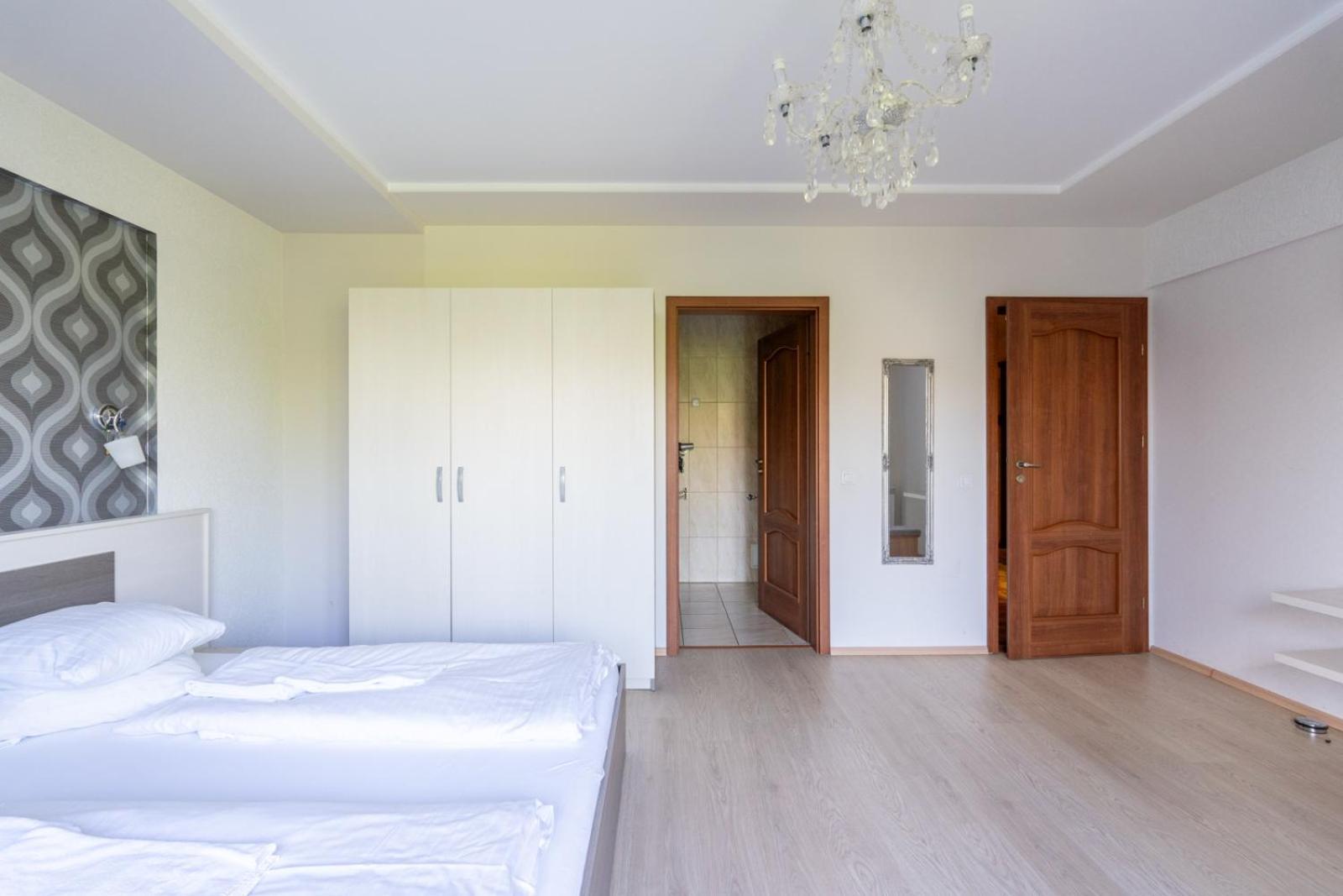Faraway Aparthotel Near Vienna Airport With Anytime Self Check In Bruck an der Leitha Værelse billede