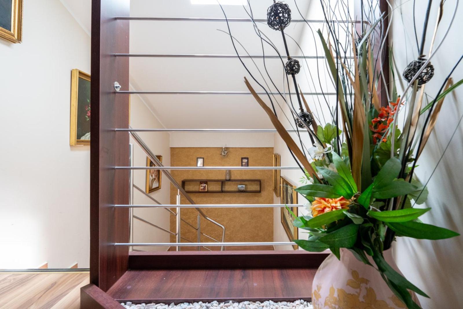 Faraway Aparthotel Near Vienna Airport With Anytime Self Check In Bruck an der Leitha Eksteriør billede